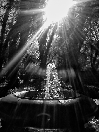 Fountain - New Harmony - shot original iphone